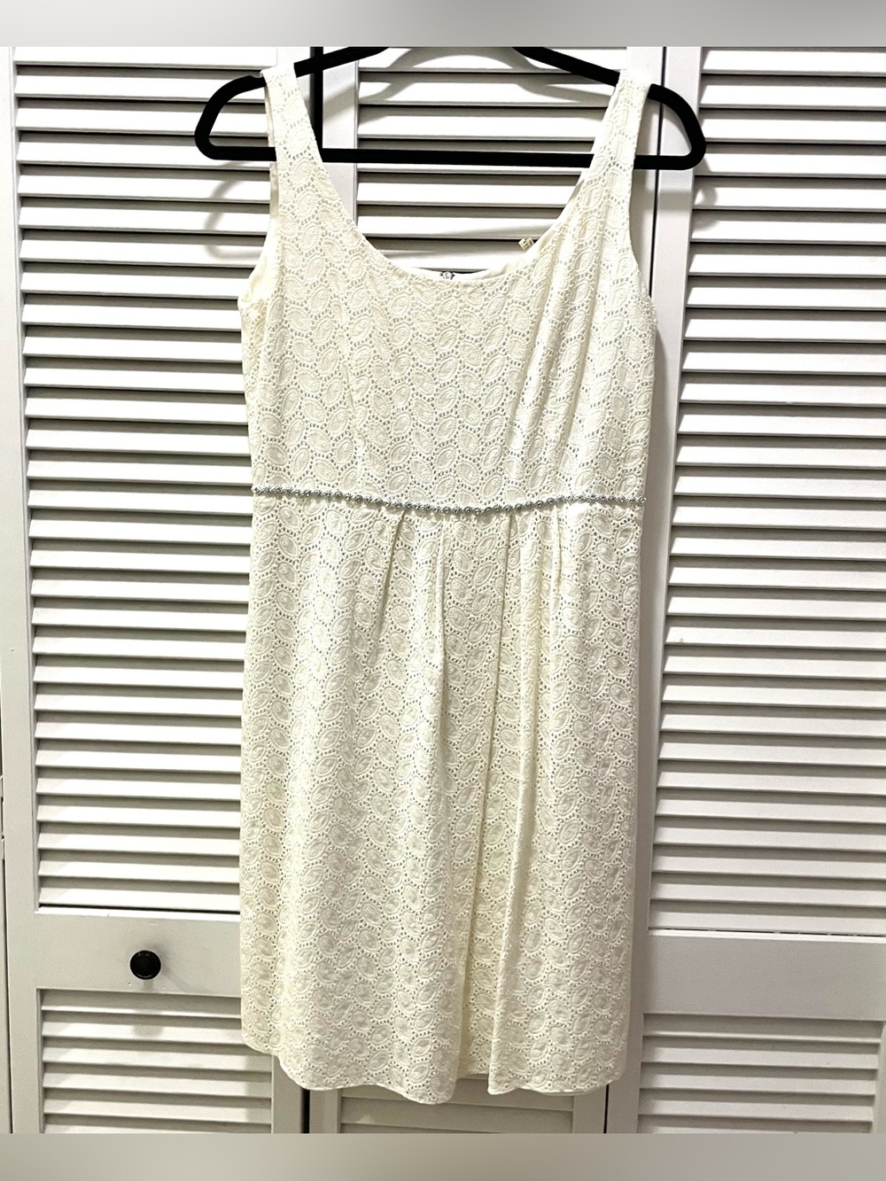 Tahari White/Cream Eyelet Lace Sleeveless Classic Dress